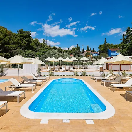 Medena In Seget Donji With Pools Apartment